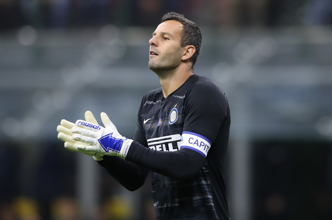 篮球NBA球队计划清理薪资空间准备大交易