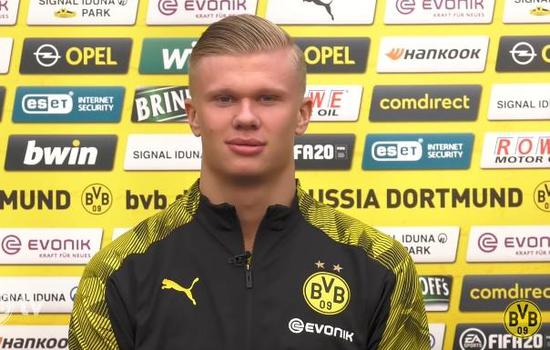 无解火力！拜仁成为德甲历史首支14轮打入50球的球队（拜仁火力全开：德甲史上首支14轮攻入50球的球队）