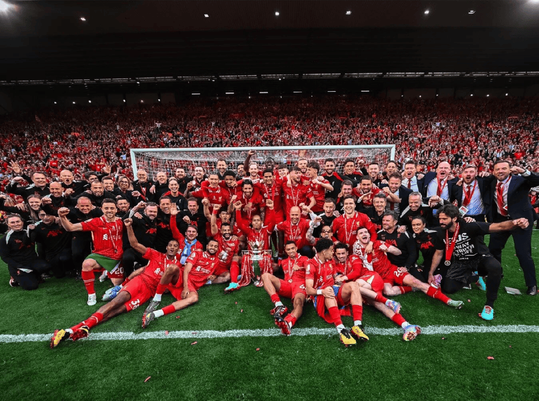 球报：安哥拉对阵阿根廷期间，球场出现混乱导致70名球迷受伤