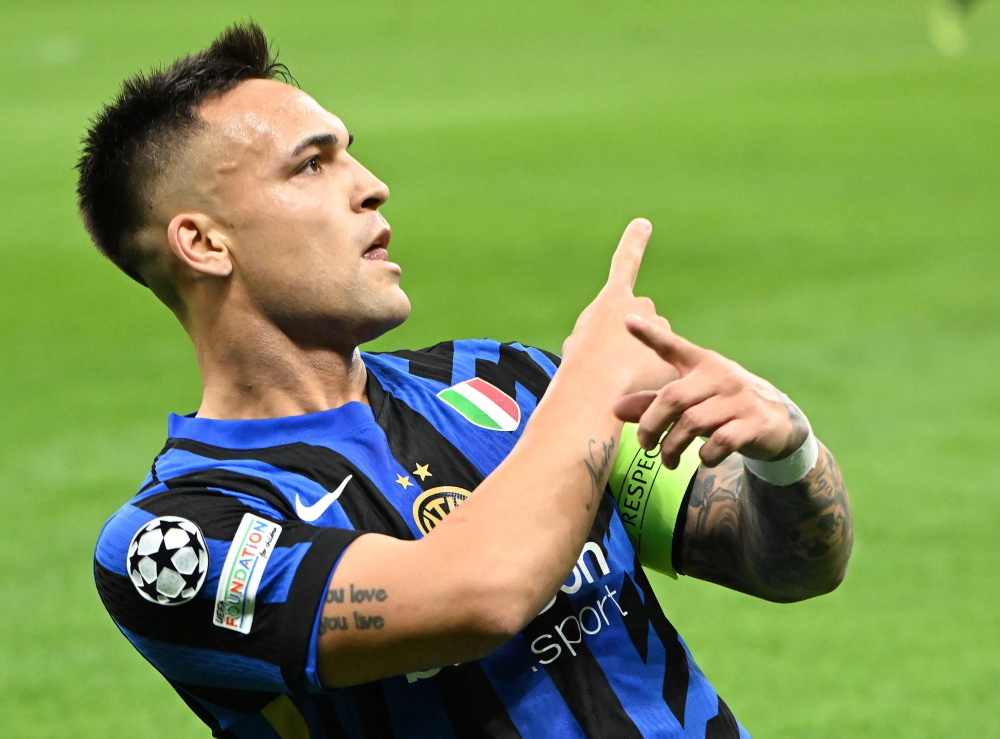 斯卢茨基：对手核心球员我们限制得不是特别好，给了很多机会