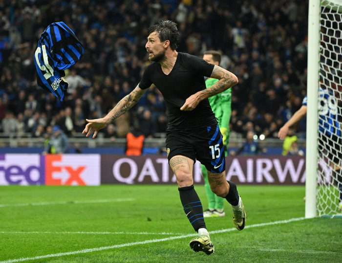 法布雷加斯：我就是我，不一样的烟火（法布雷加斯：做自己，绽放独特光芒）