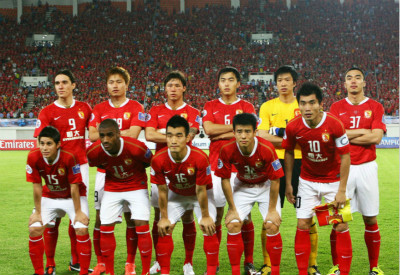 不差钱，阿联酋足协提供5架专机拉球迷去客场看世预赛（阿联酋足协豪气包机，5架专机送球迷赴客场看世预赛）