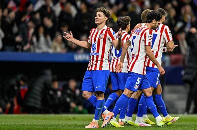 世体：巴萨仍考虑签格里马尔多；坎塞洛、穆尼奥斯也愿意加盟