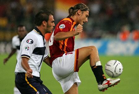 帕雷德斯父亲：我了解一些事情，知道迪巴拉想来博卡