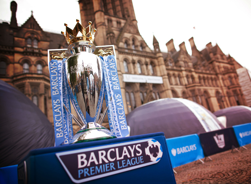 阿森纳曾4次在圣诞节前登顶，但也被曼市双雄四杀无缘夺冠（阿森纳曾四度圣诞前领跑，却被曼市双雄主客场双杀，终与冠军无缘）