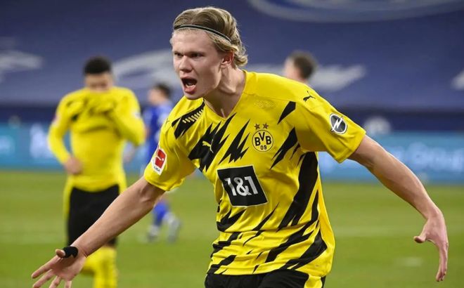 颜骏凌：这一年球队很不容易，夺冠靠的是积累