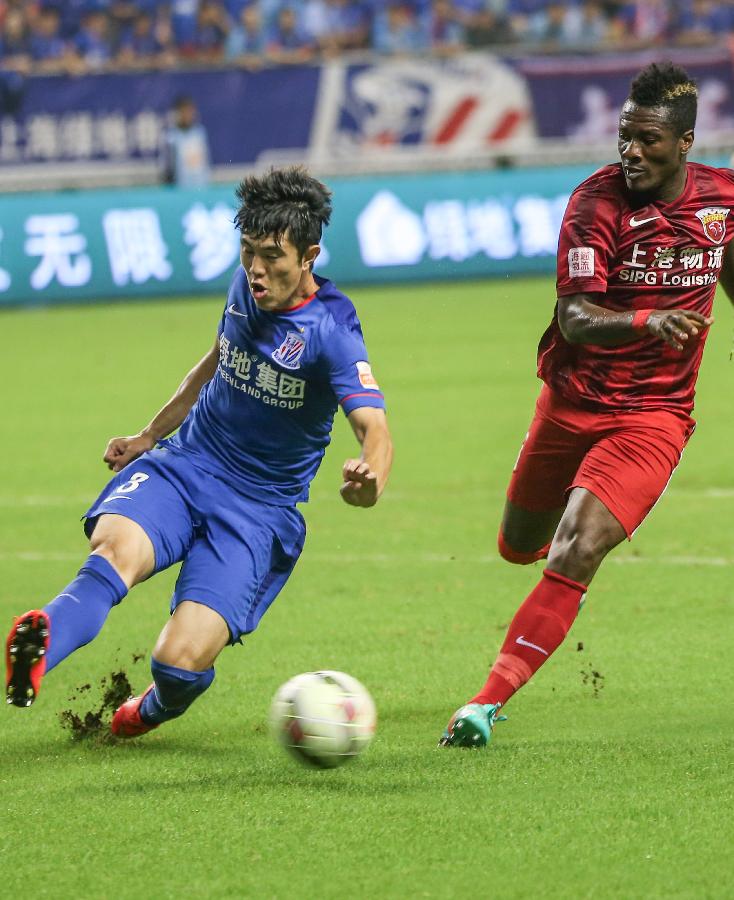 足坛年终大战即时排名：姆巴佩力压哈兰德排名第1，C罗暂列第3（年终足坛激战即时榜：姆巴佩压过哈兰德登顶，C罗暂居第三）